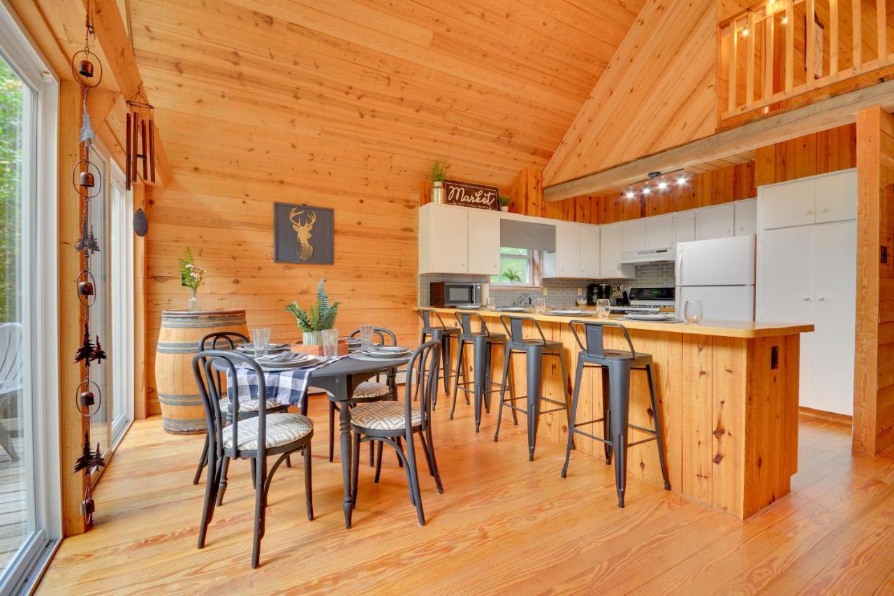 Serene Fancy Gap Cabin Retreat In Private Setting! Eksteriør billede